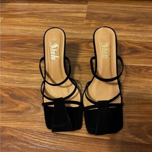 Black Pump Heels Strappy